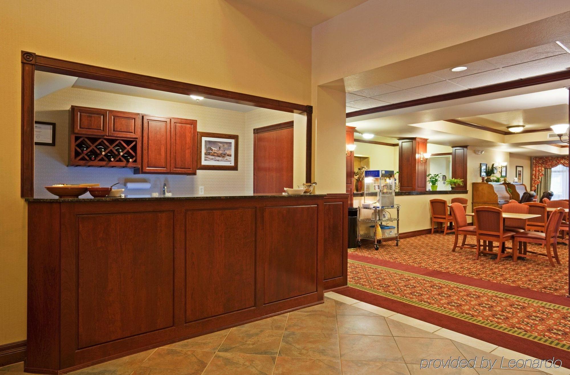 Weston Holiday Inn Express & Suites Wausau By Ihg מסעדה תמונה